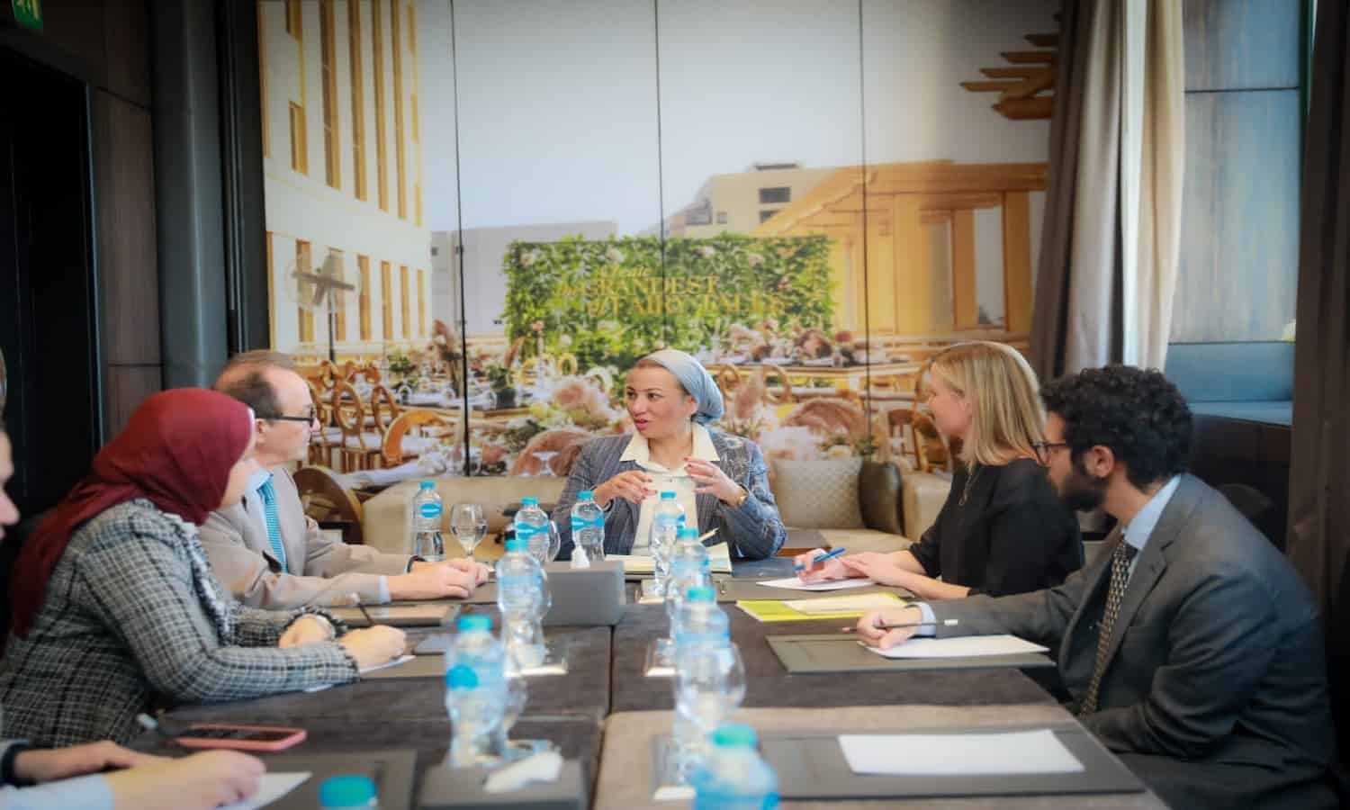 وزيرة البيئة تبحث سبل الاستثمار في شهادات الكربون الطوعية مع منظمة جولد ستاندرد